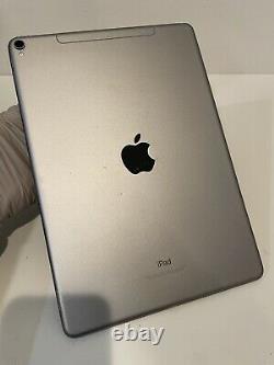 Apple iPad Pro 1st Gen. 64GB, Wi-Fi + 4G (Unlocked), 10.5 in Space Gray LCD
