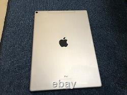 Apple iPad Pro 2nd Gen. 256GB, Wi-Fi + 4G, 12.9 in Space Gray Broken A92