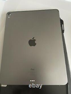 Apple iPad Pro 3rd Gen. 64GB, Wi-Fi, 12.9 in Space Grey