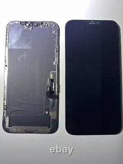 Assemblage d'écran tactile LCD Grade A+ utilisé pour l'iPhone 12/12 Pro 6.1 pouces d'origine.