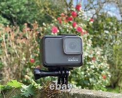 Gopro Hero7 Argent 4k Hd Caméra D'action LCD Gps + Head Strap&clip+ Manche 64 Go Sd